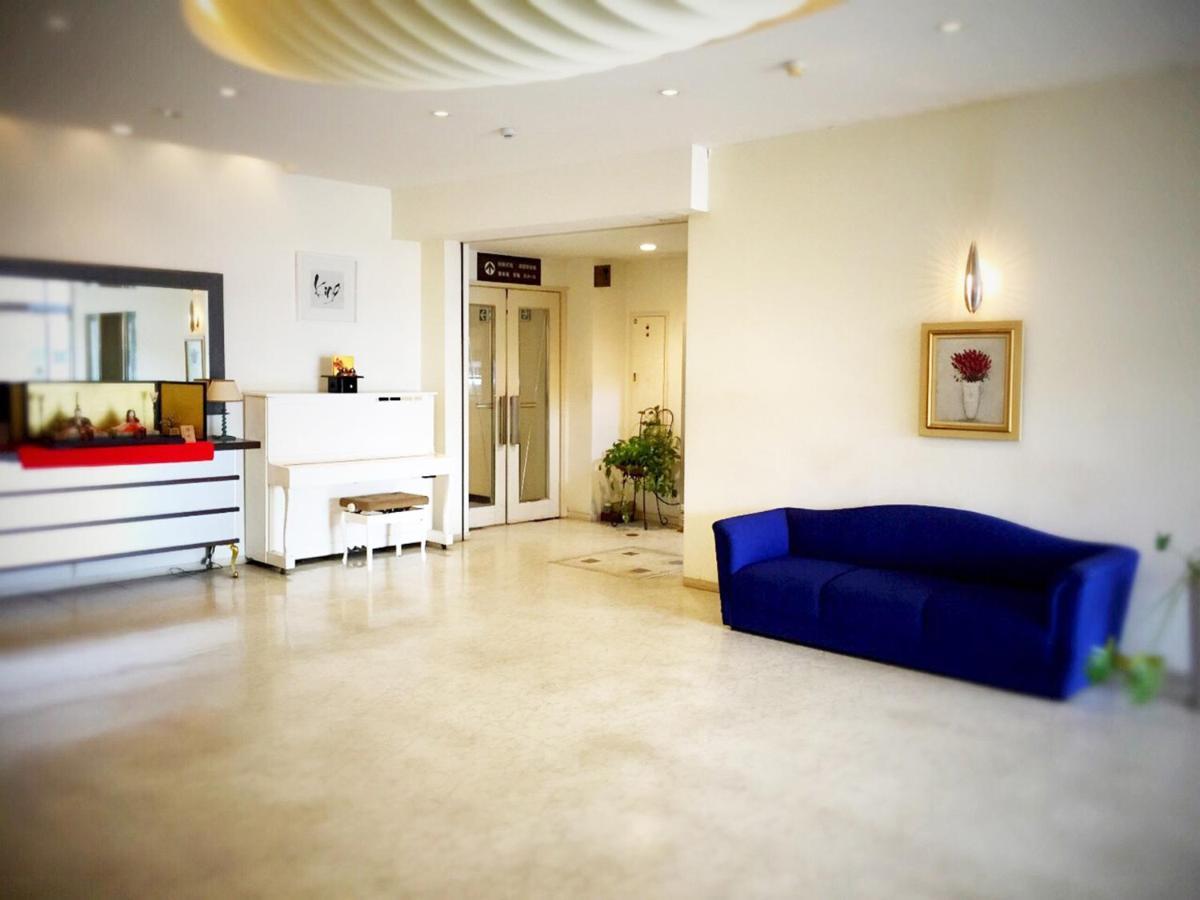 Izumi  Hotel King מראה חיצוני תמונה